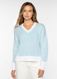 Plaited Rib Vee Island/White