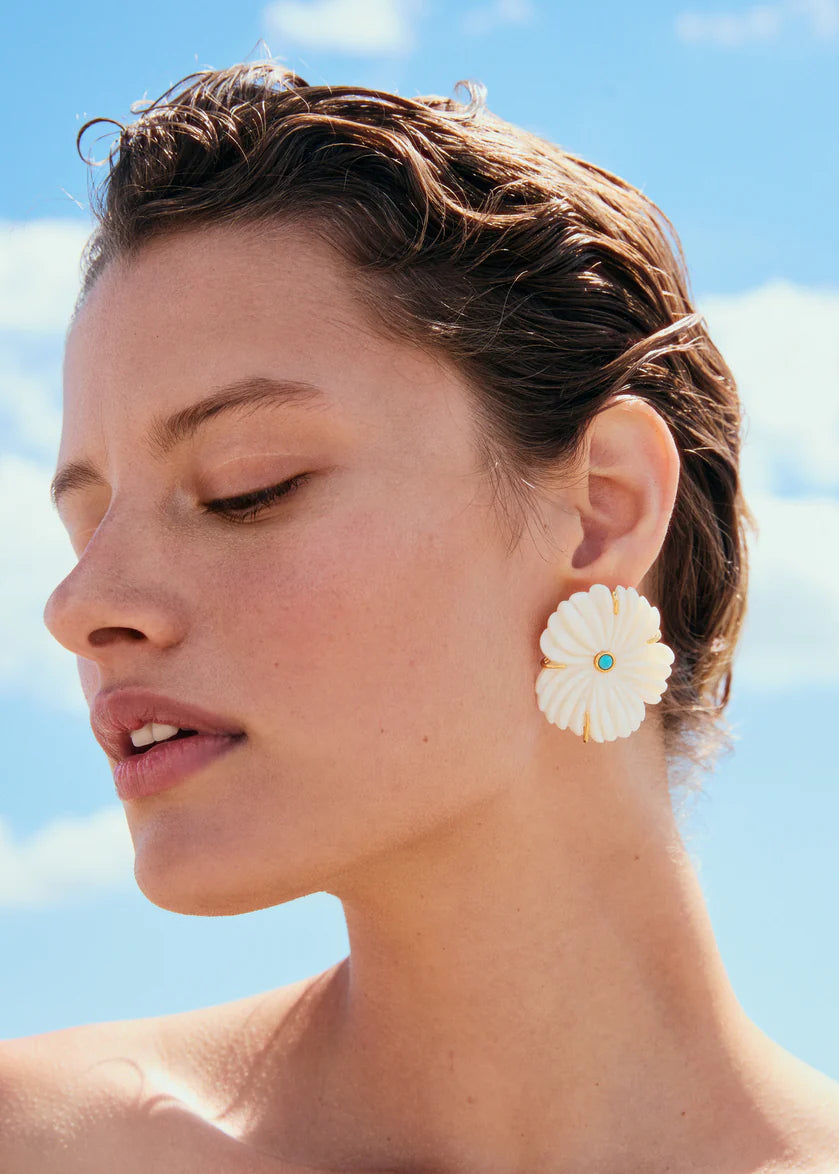 LF New Bloom Studs in Pearl