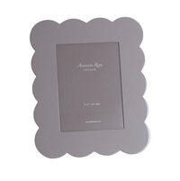 Chiffon Scalloped 5x7 Lacquered Frame