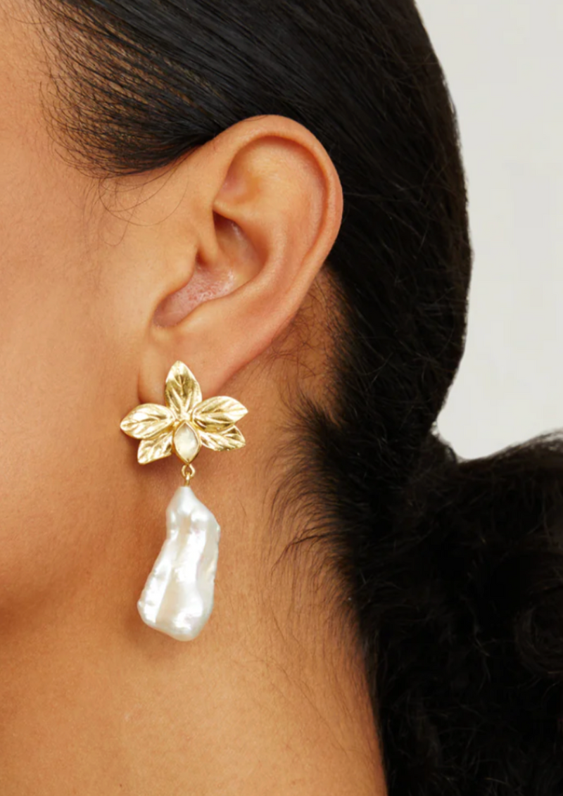 Chan Luu Leaf Cluster Pearl Earrings