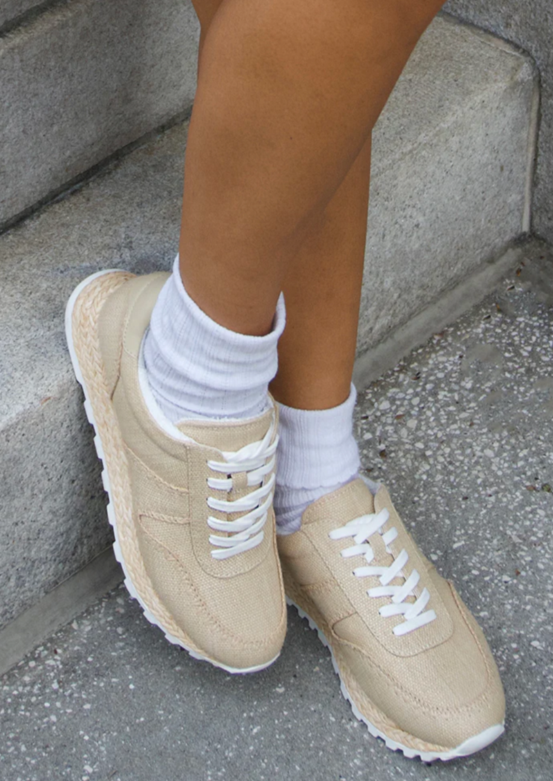 Ayita Sneakers