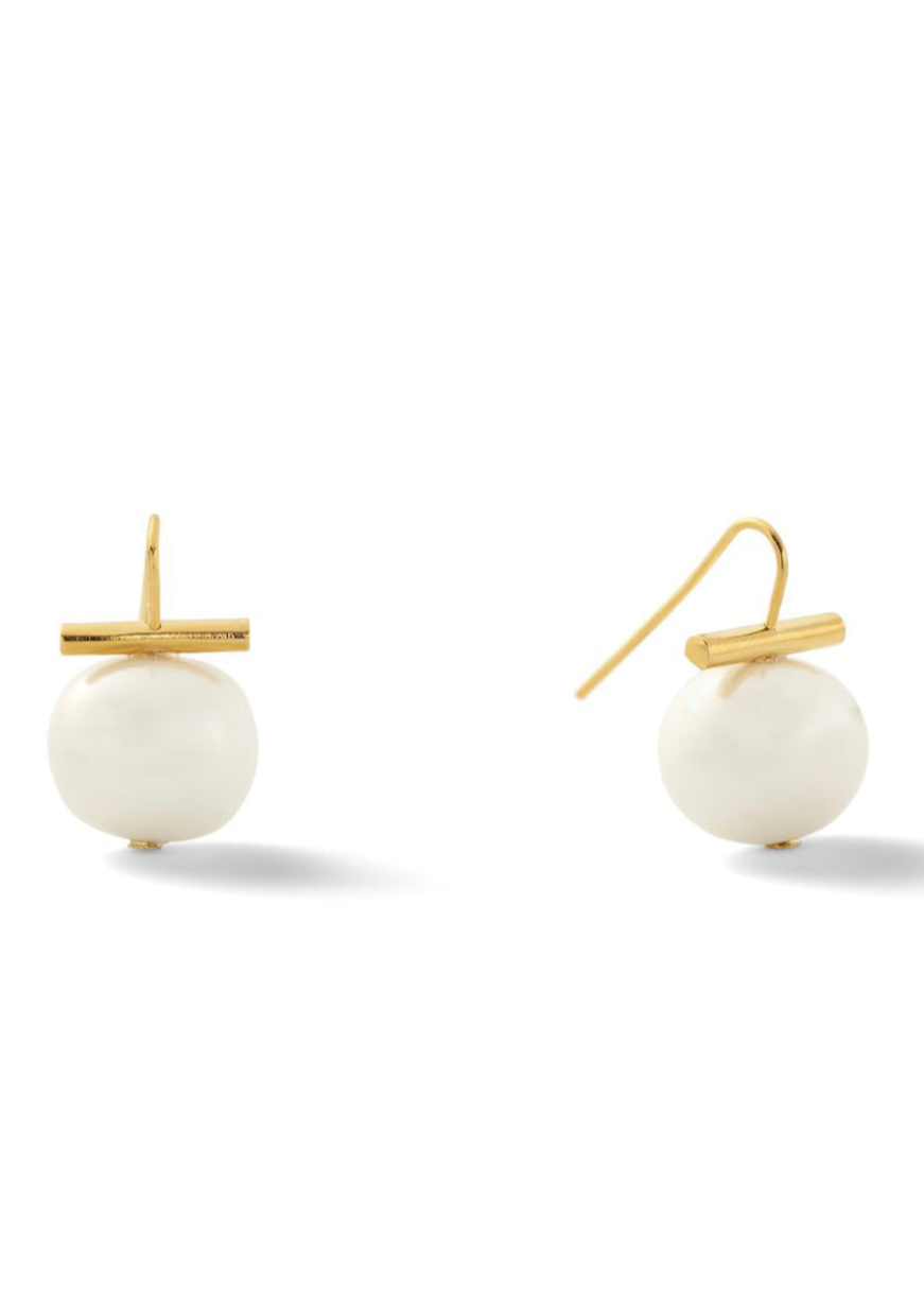Classic Medium Pebble Pearl Earrings