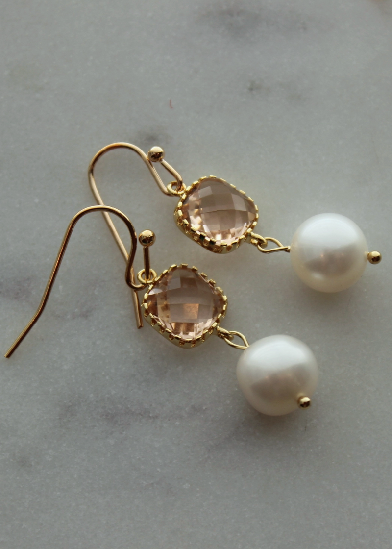 Blush Pearl Earrings