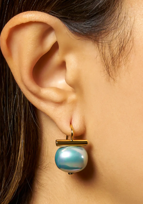 Classic Medium Cornflower Pebble Pearl Earrings