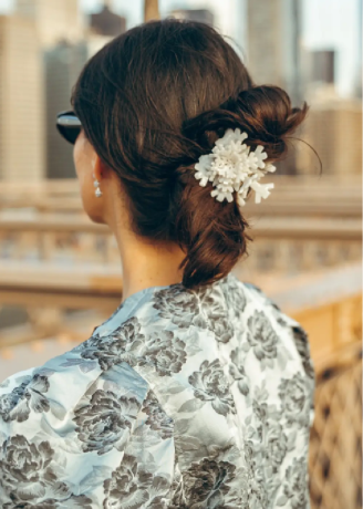 Snowflake Holiday Claw Hair Clip