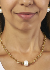 Essential Pebble Pearl Necklace