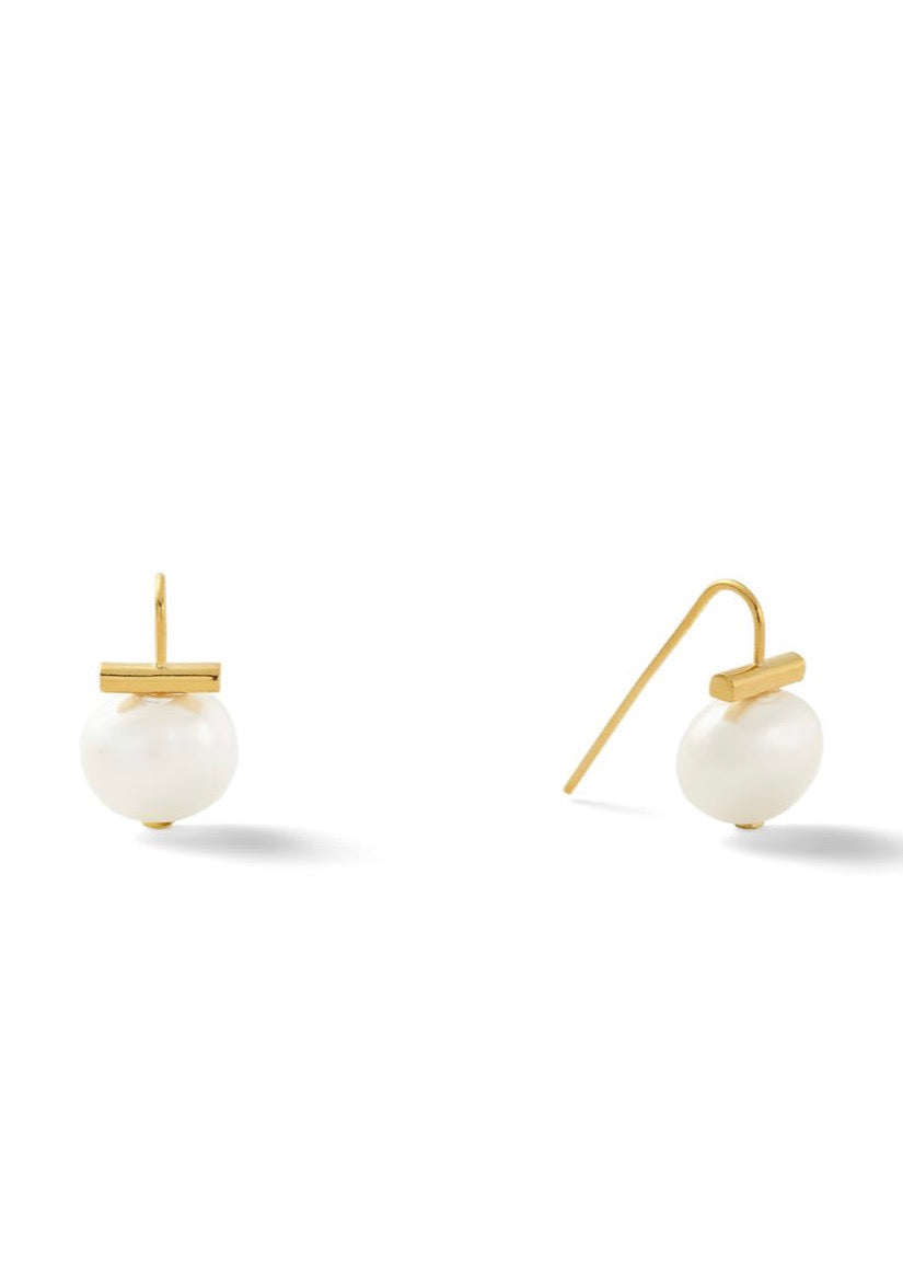 Classic Baby Pebble Pearl Earrings